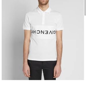 ❌SOLD❌Men Upside down Givenchy top sizeXL